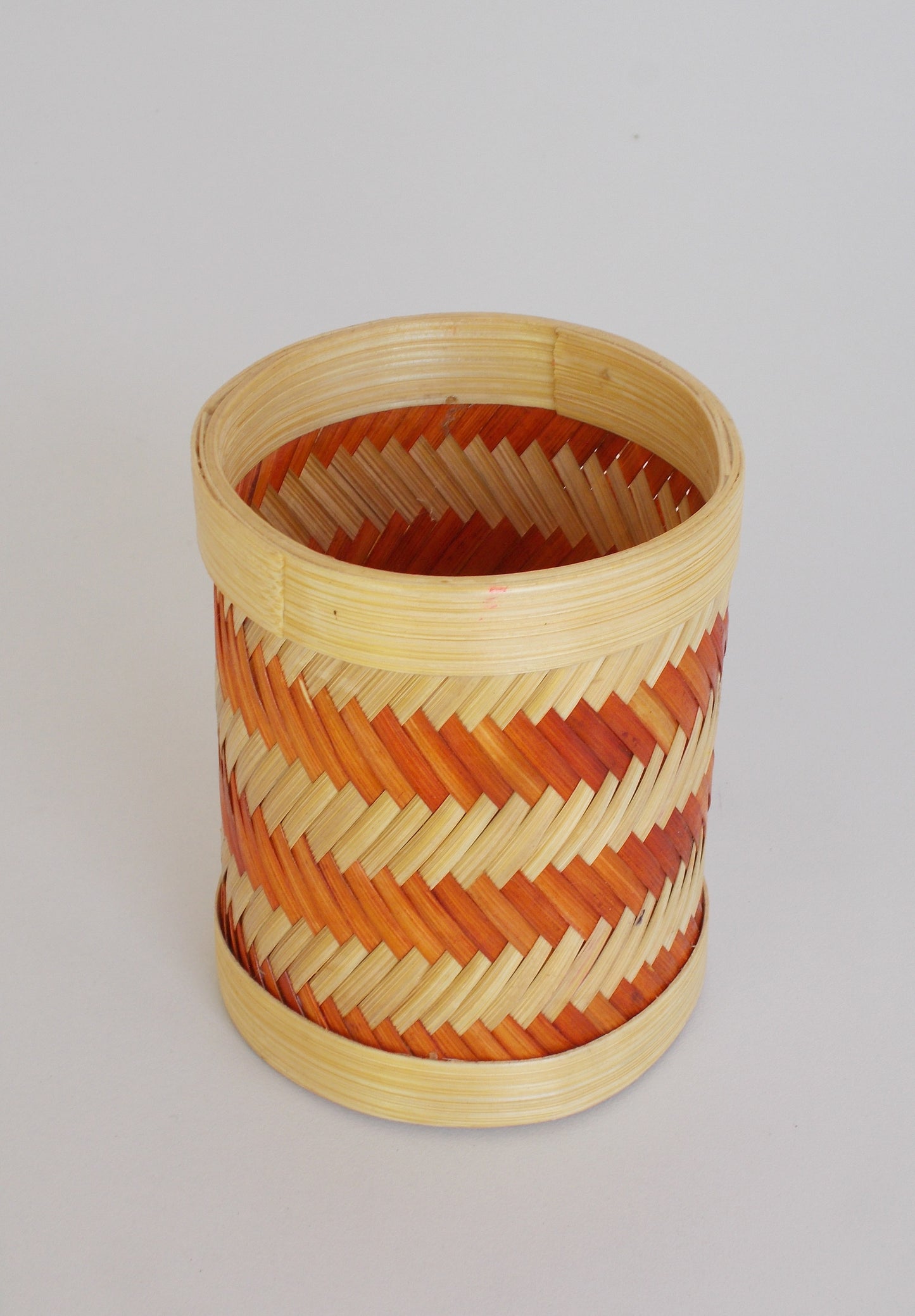 Round Bamboo Pen Stand | Zigzag Pattern