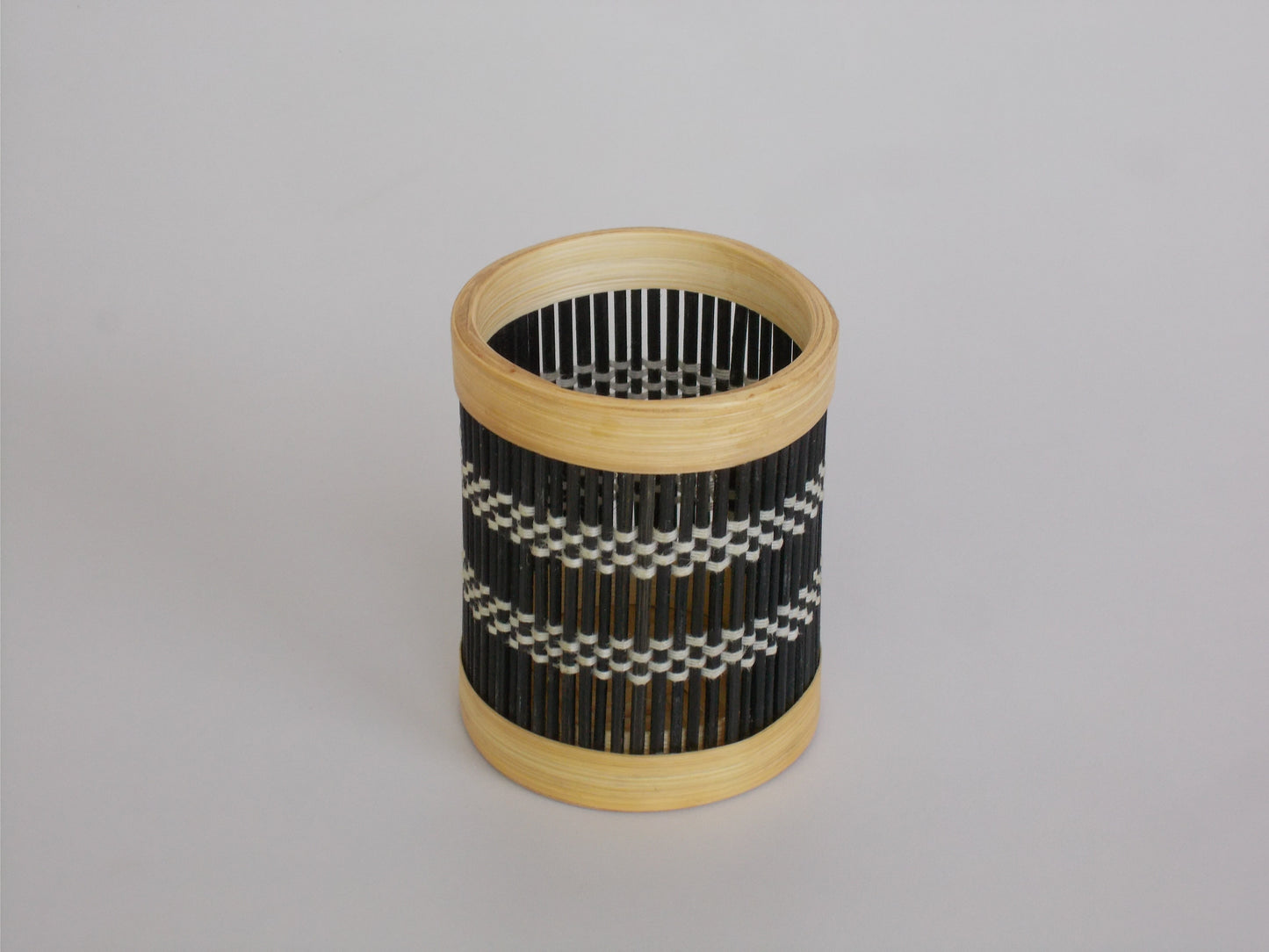 Round Bamboo Pen Stand