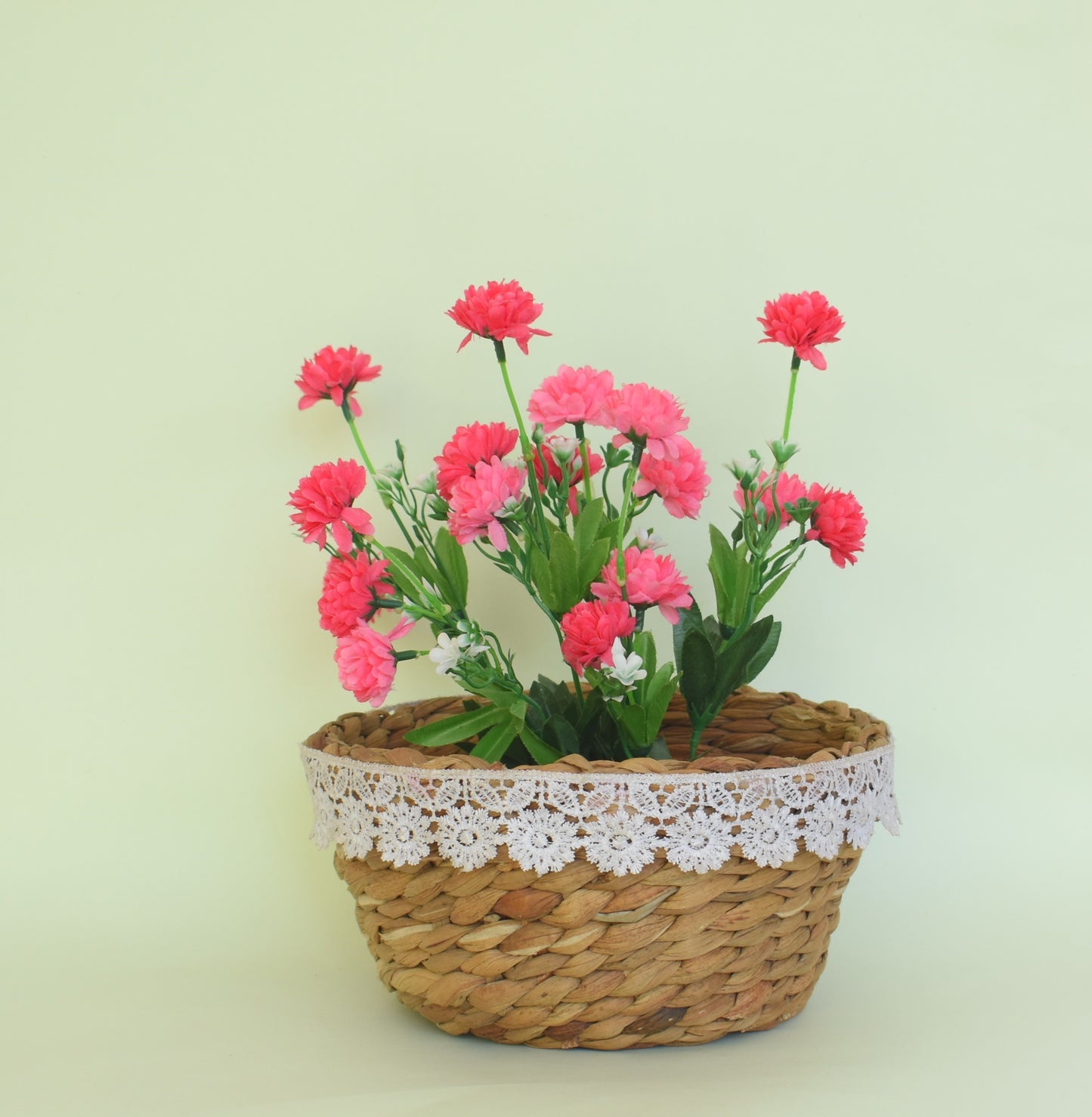 Water Hyacinth Basket | Round | With Lace