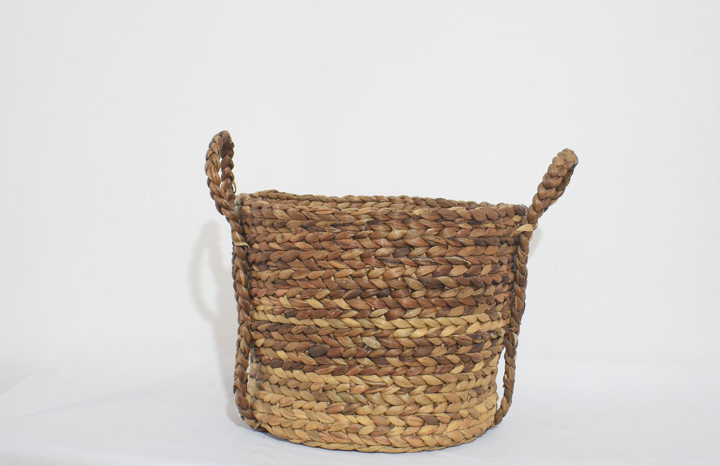 Water Hyacinth Laundry Basket | Medium Size | Round Shape