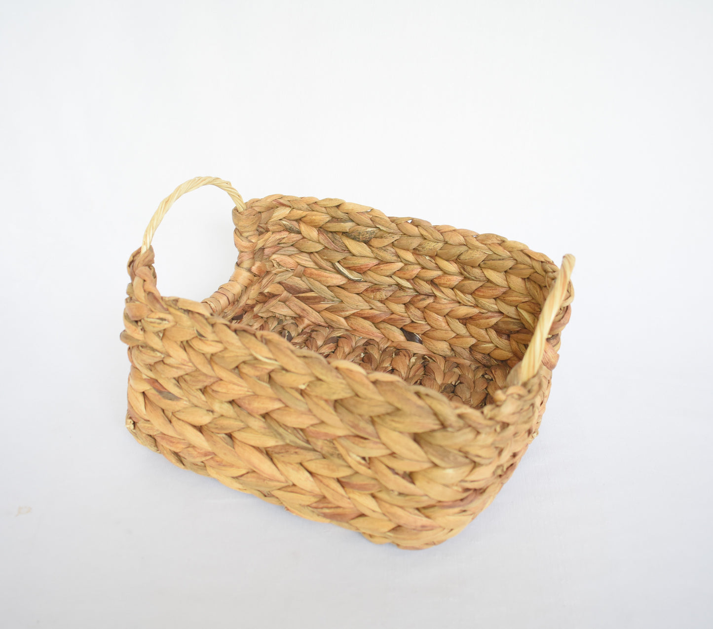 Water Hyacinth Basket | With Round Handle